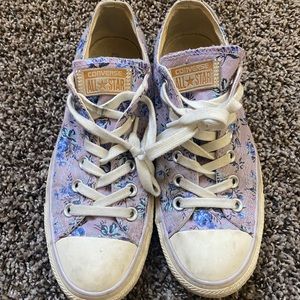 Floral purple converse